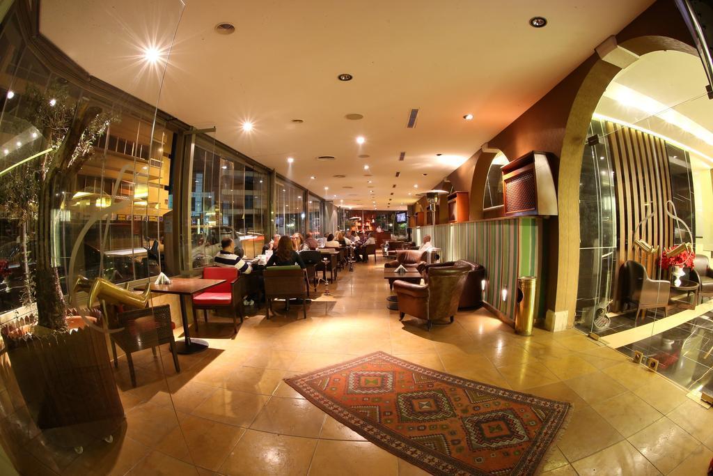 Lancaster Suites Raouche Beirut Exterior photo