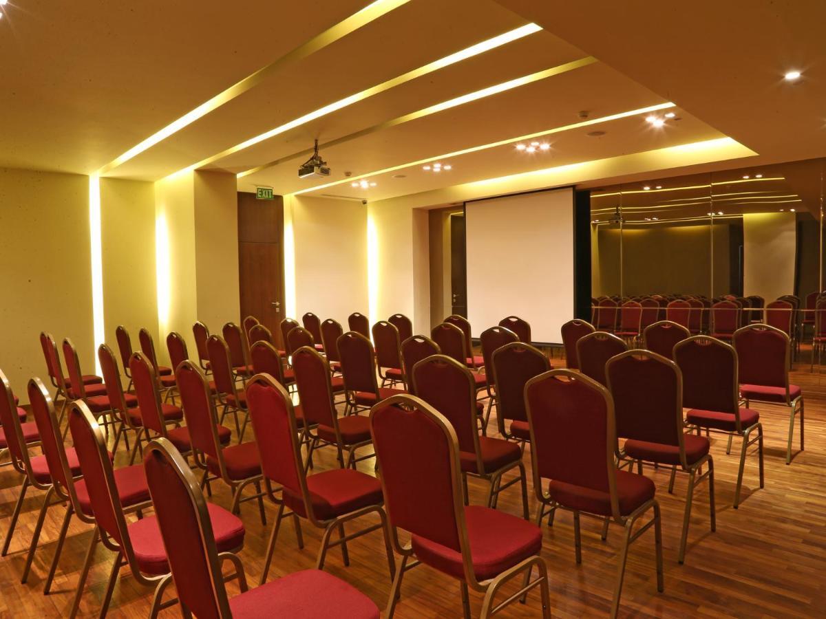 Lancaster Suites Raouche Beirut Exterior photo